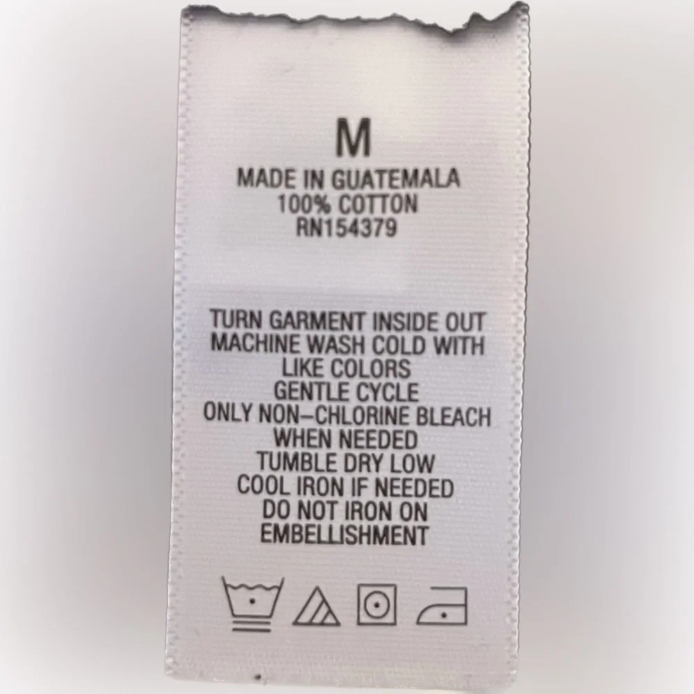 Men’s Aeropostale Brooklyn Bridge Short Sleeve Shirt. Size M. Color Black. - Picture 4 of 4